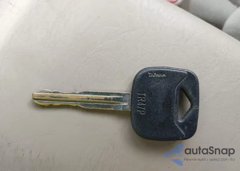 2003 Toyota Corolla Ce из США, поврежденный, VIN JTDBR32E830042123